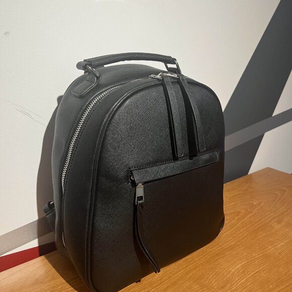 GREAT CONDITON~ Black Minimalistic Backpack - Picture 2 of 6